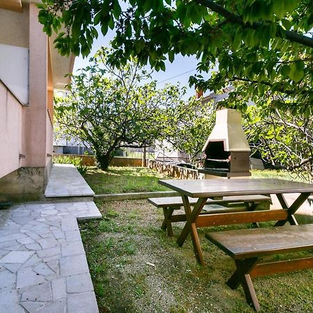 Apartments Valencic Punat Exterior photo