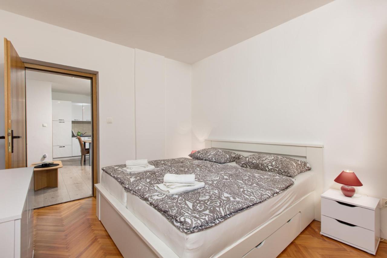 Apartments Valencic Punat Exterior photo